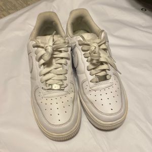 NIKE AIR FORCE 1 WHITE COLOR SWEATER SIZE 8
